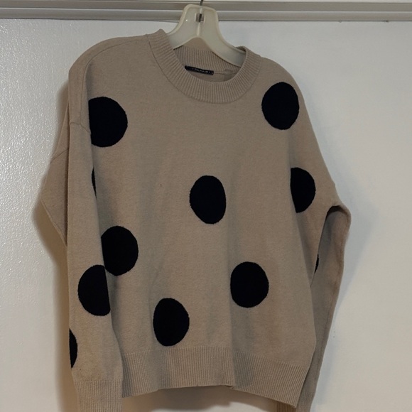 Tahari Sweaters - Tahari Beige and Black Polka Dot Sweater